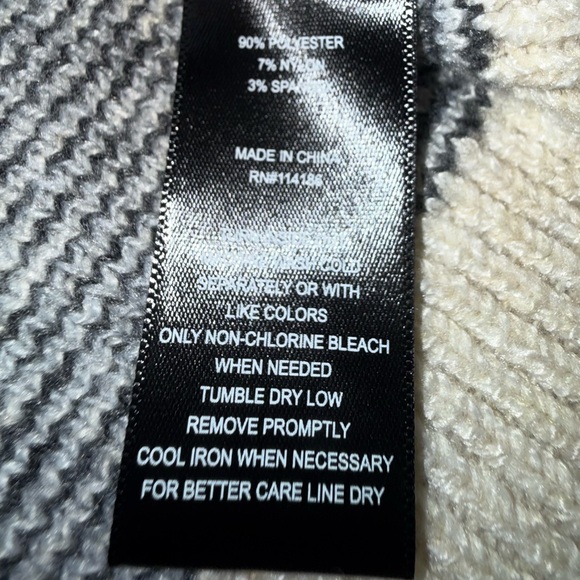 NEW FRYE OATMEAL FAIR ISLE V Neck Knit Cardigan Sweater TOGGLE BUTTONS SZ LARGE - Picture 12 of 16